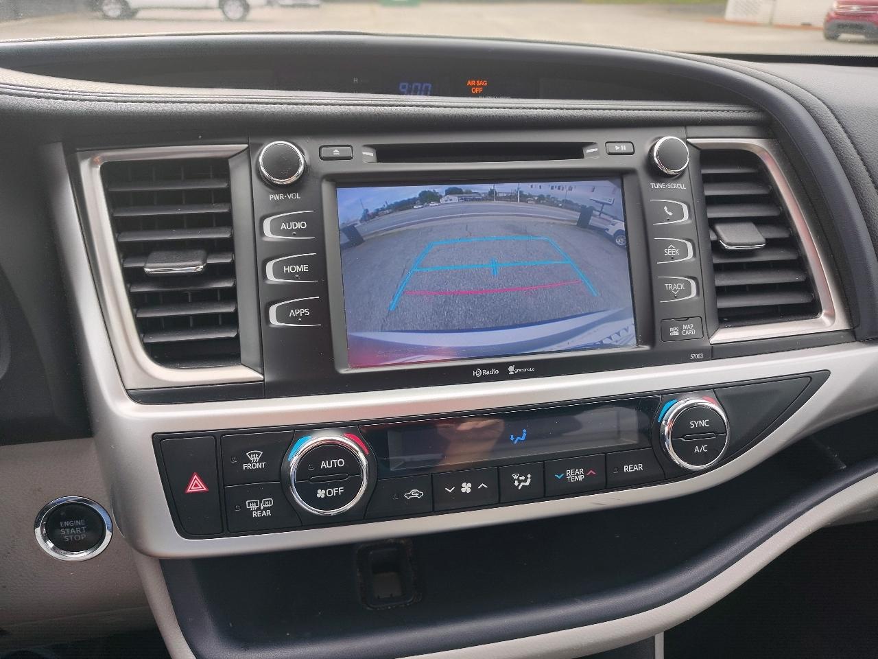 Toyota Highlander XLE FWD V6 2015