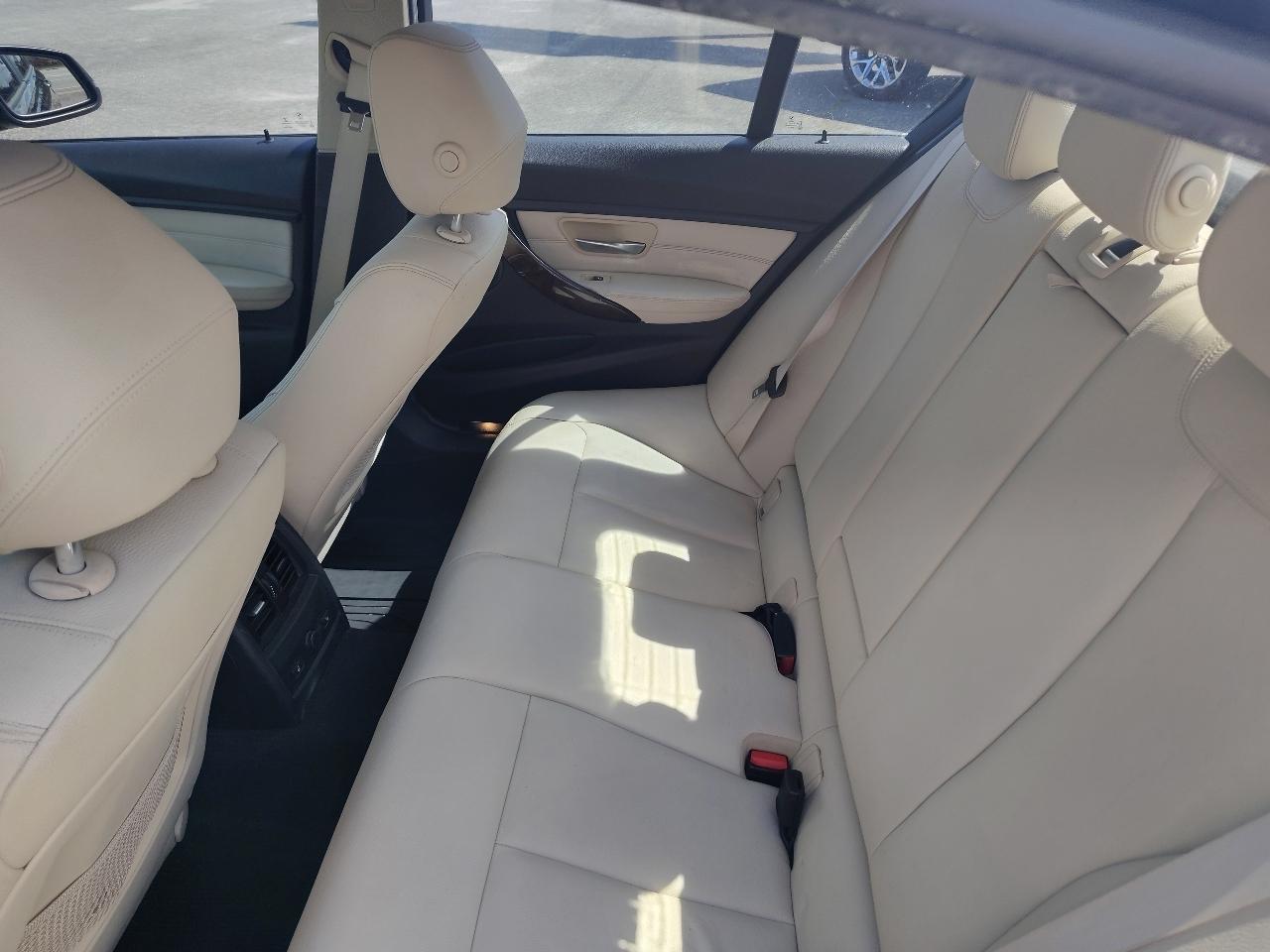 BMW 3-Series 328i xDrive Sedan SULEV 2015