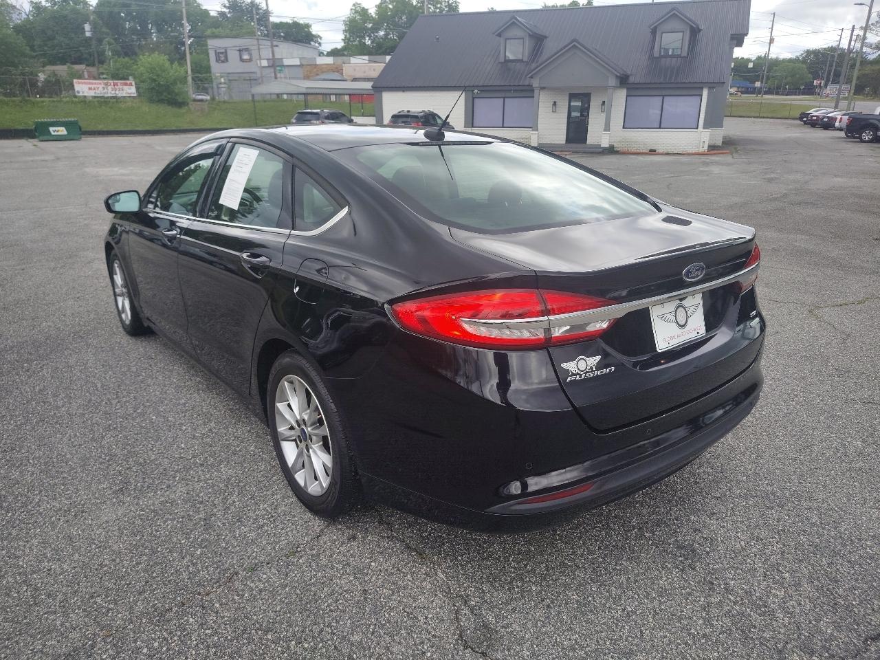 Ford Fusion SE 2017