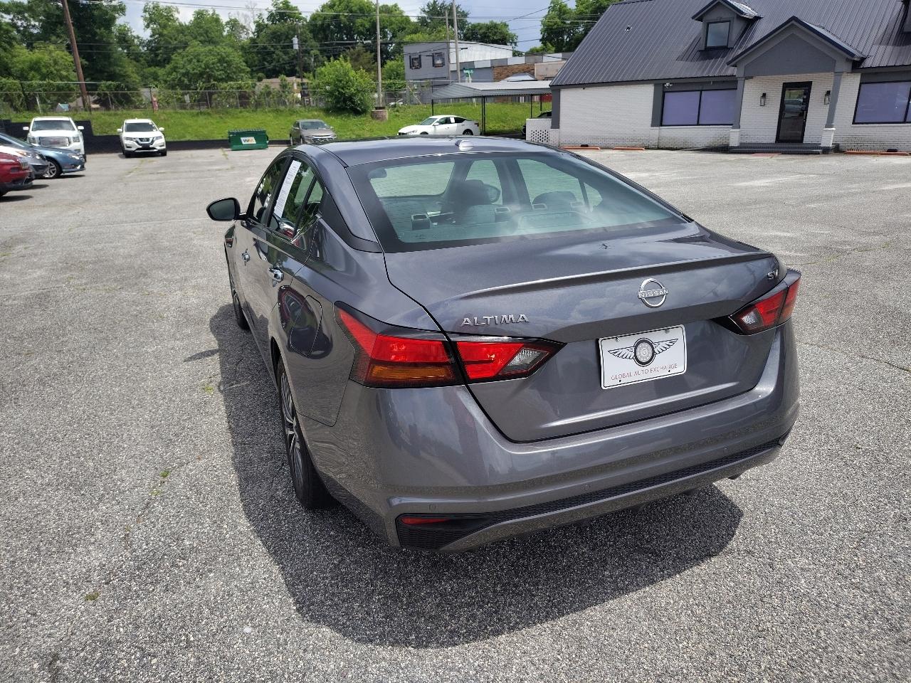 Nissan Altima 2.5 SV 2024