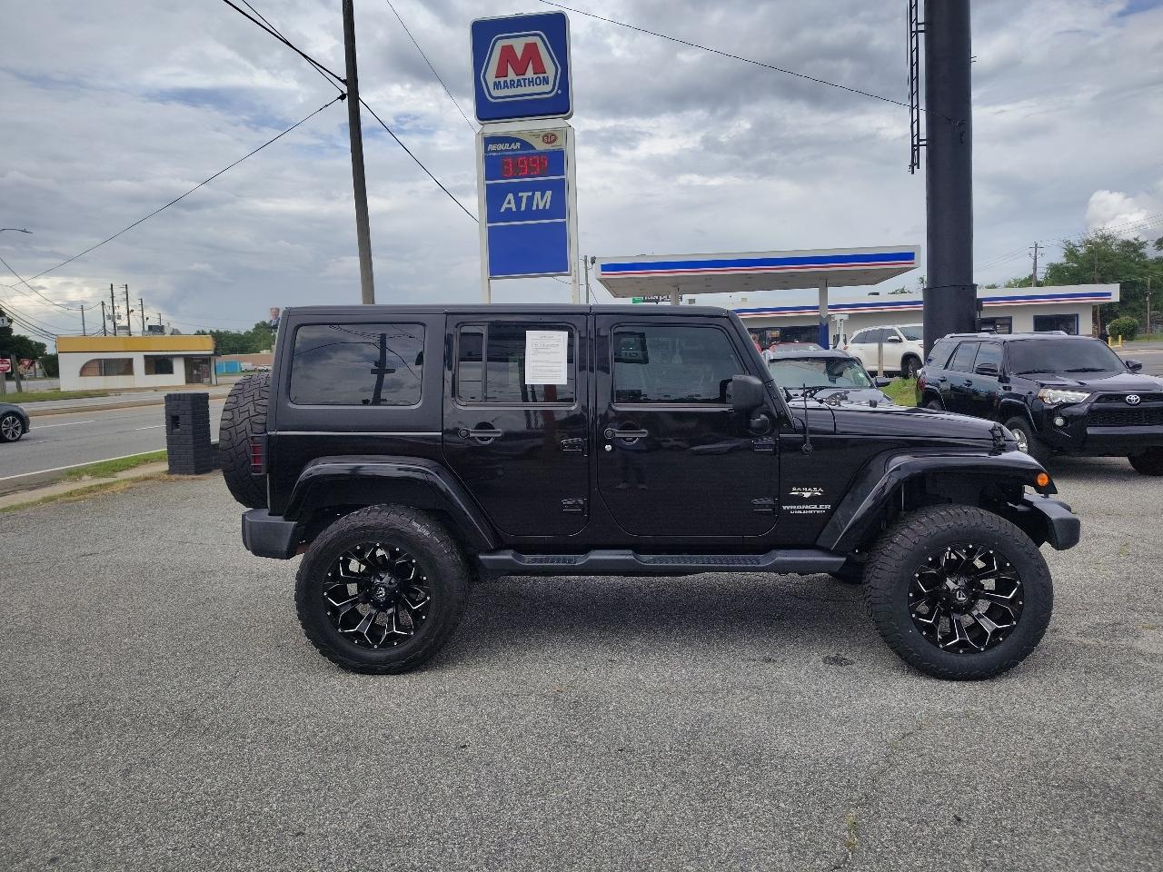Jeep Wrangler Unlimited Sahara 4WD 2017