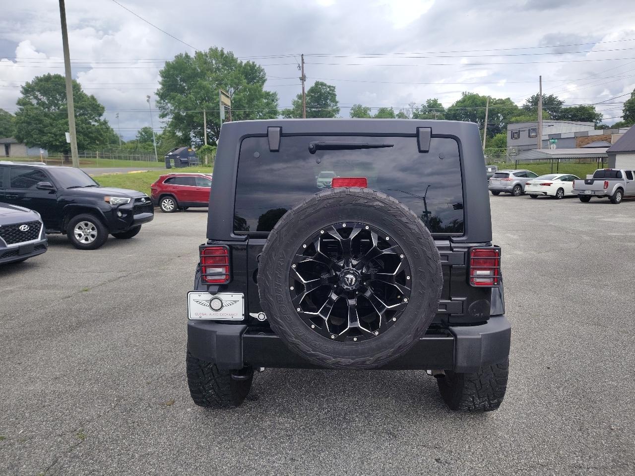 Jeep Wrangler Unlimited Sahara 4WD 2017