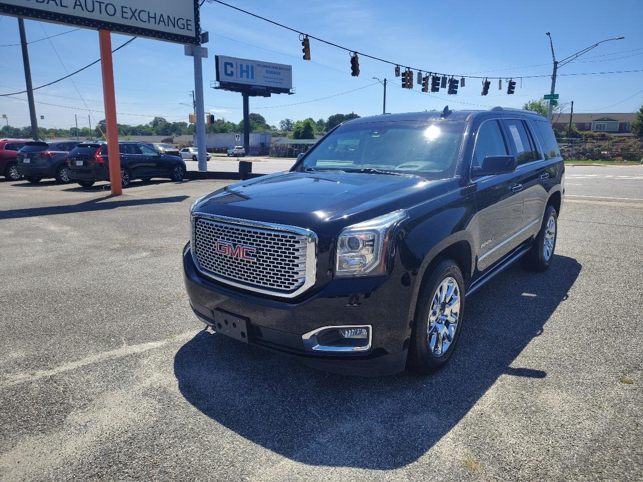GMC Yukon Denali 4WD 2017