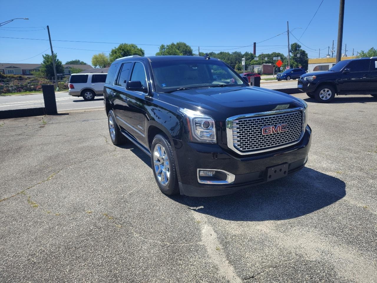 GMC Yukon Denali 4WD 2017