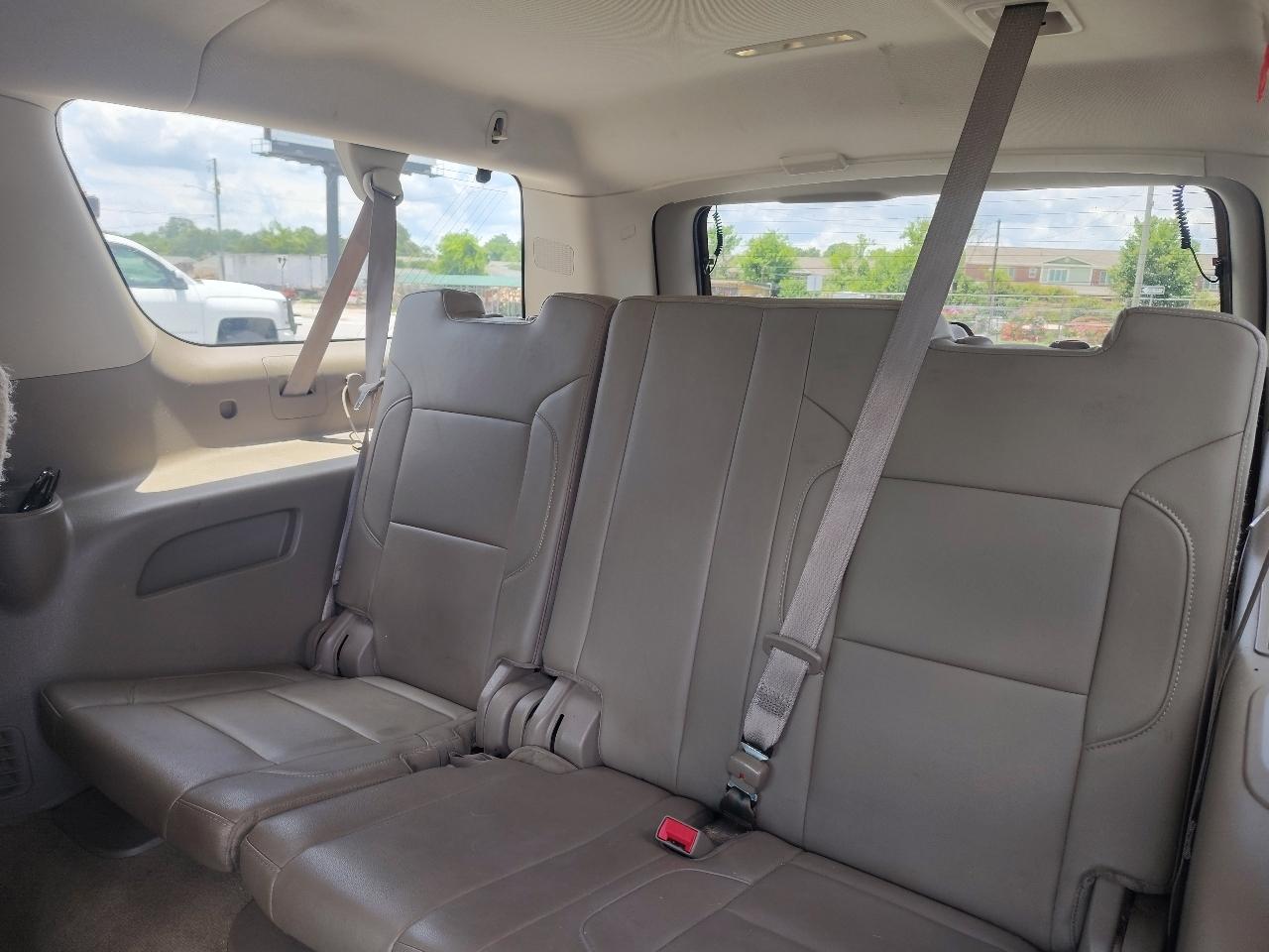 Chevrolet Suburban LT 1500 2WD 2015