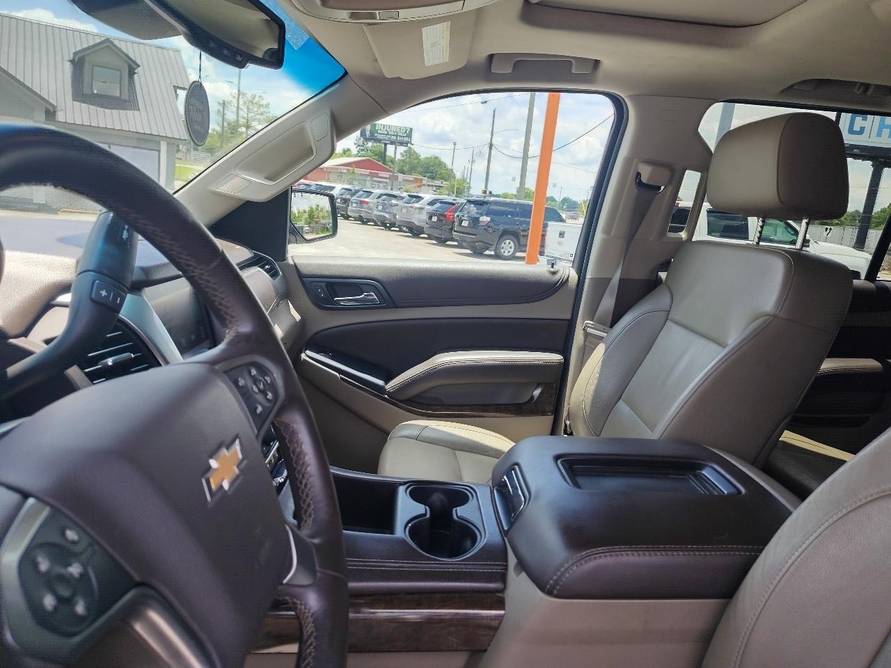 Chevrolet Suburban LT 1500 2WD 2015