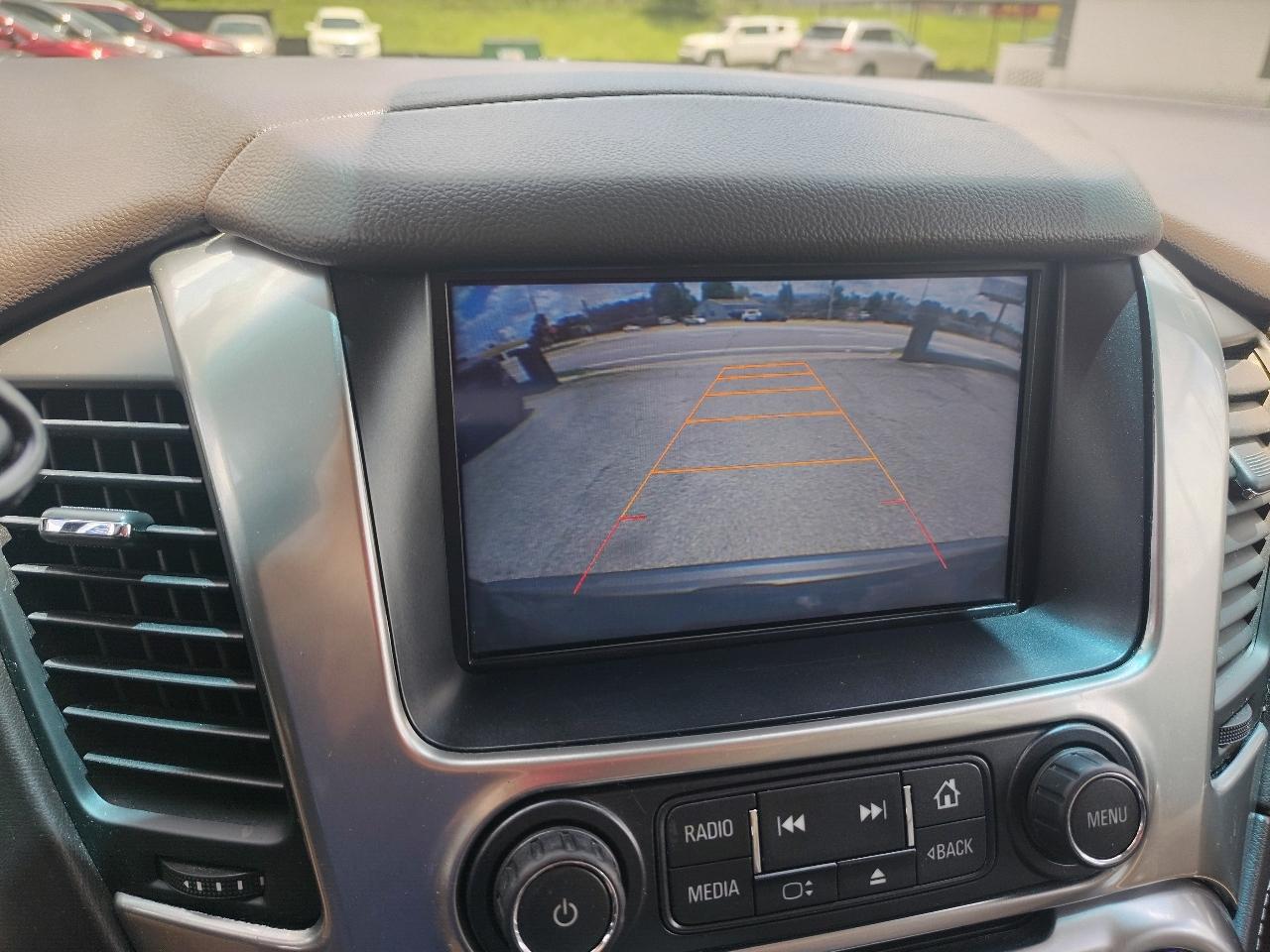 Chevrolet Suburban LT 1500 2WD 2015