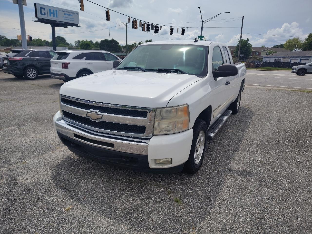 Chevrolet Silverado 1500 LT1 Ext. Cab Std. Box 2WD 2009