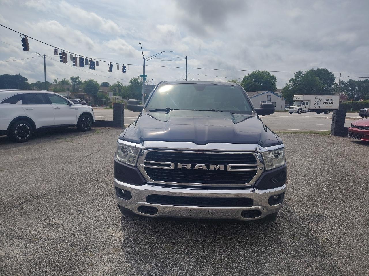 RAM 1500 Big Horn Quad Cab 4WD 2021
