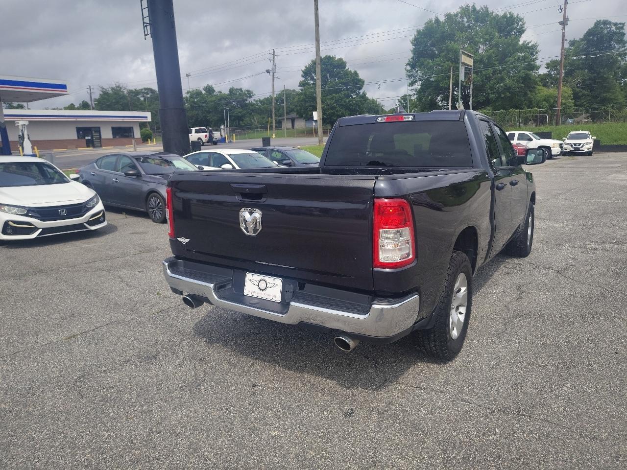 RAM 1500 Big Horn Quad Cab 4WD 2021