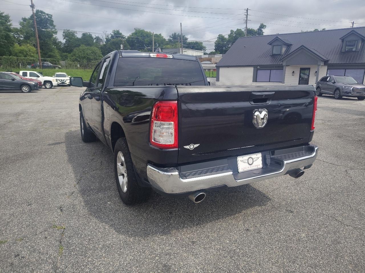 RAM 1500 Big Horn Quad Cab 4WD 2021