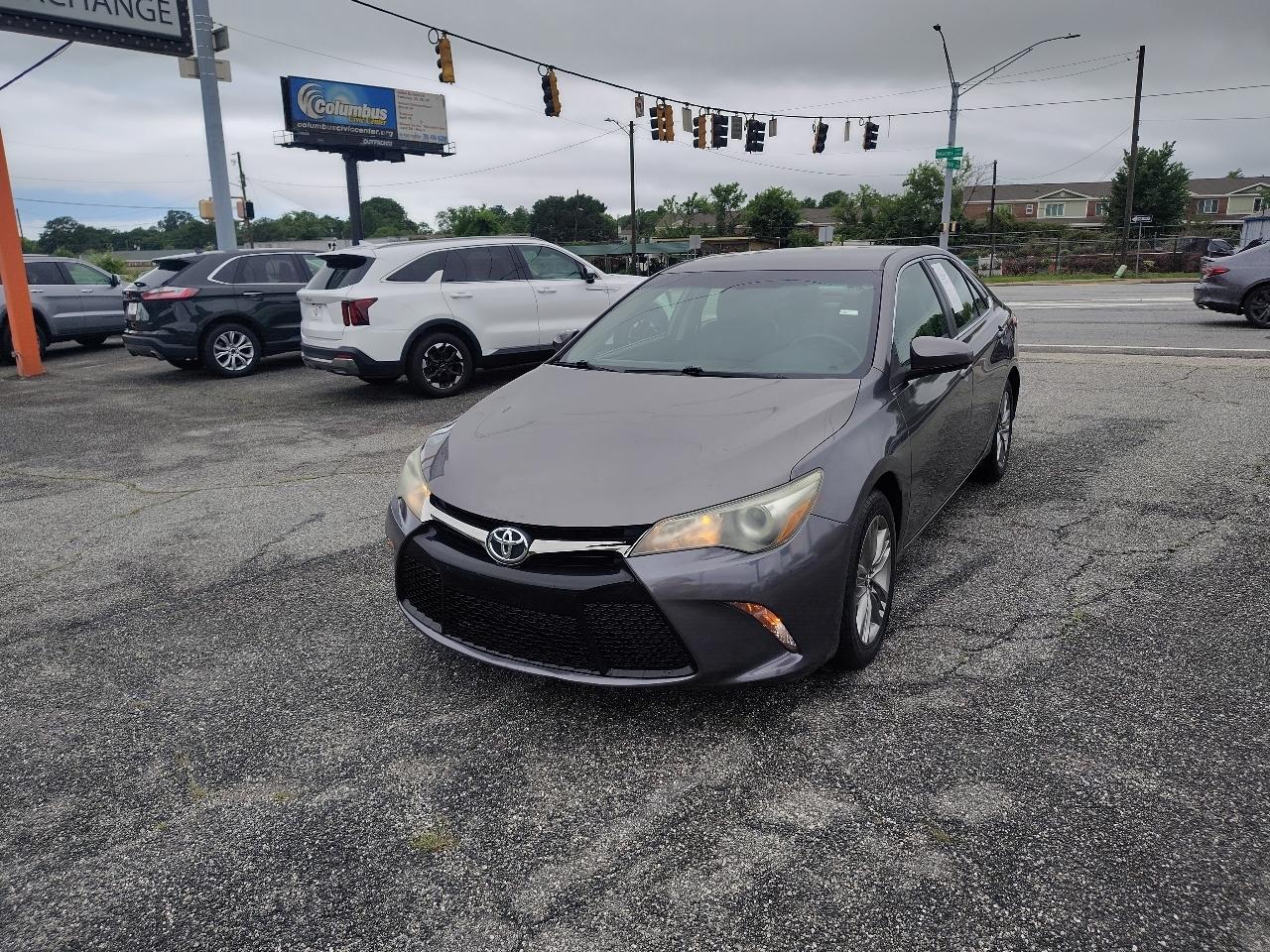 Toyota Camry SE 2017