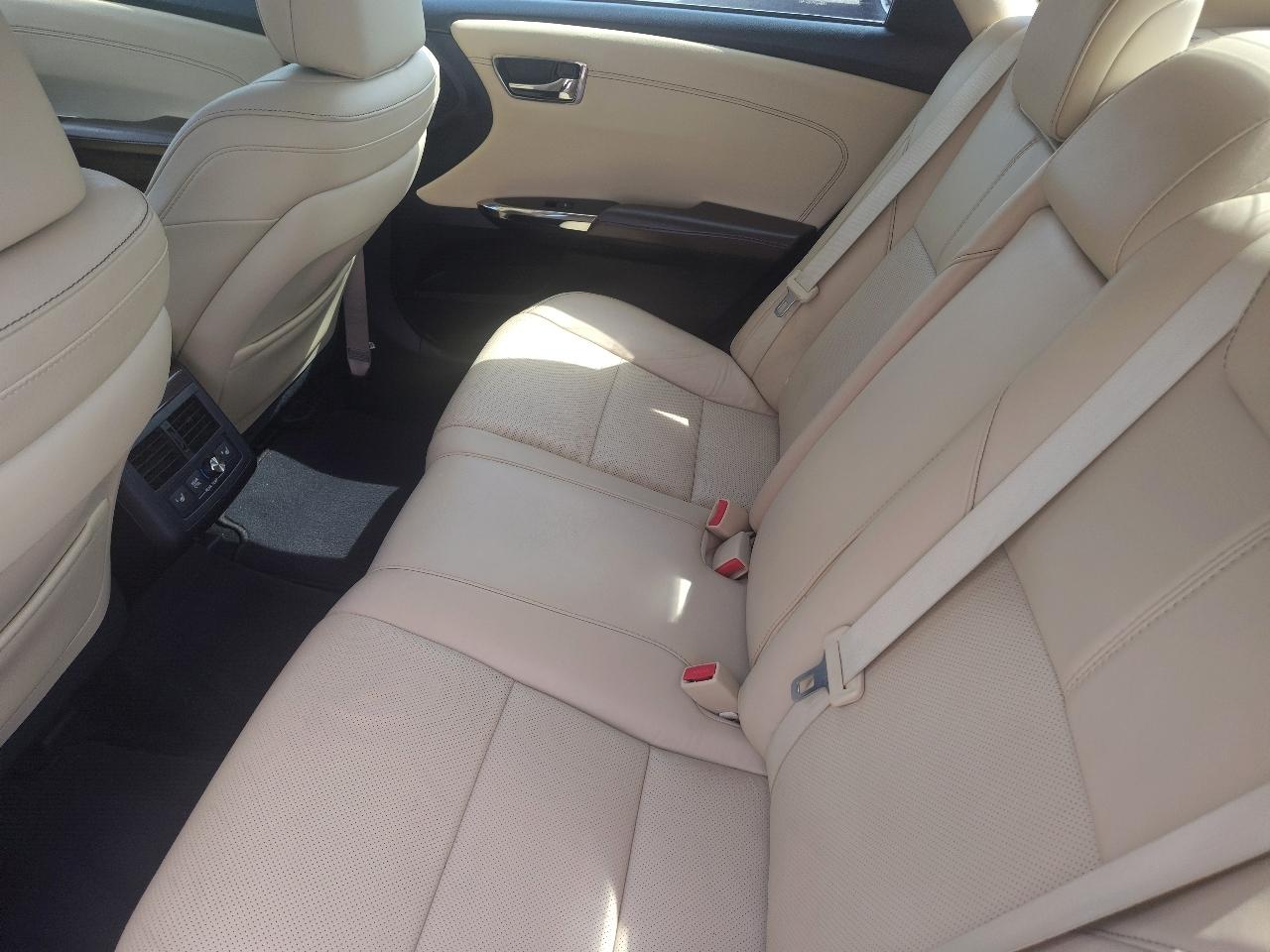 Toyota Avalon XLE 2013