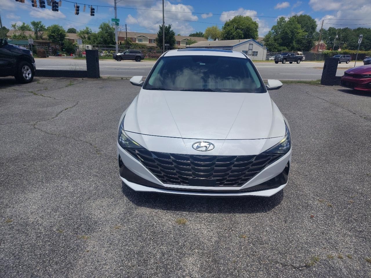 Hyundai Elantra Limited 2022