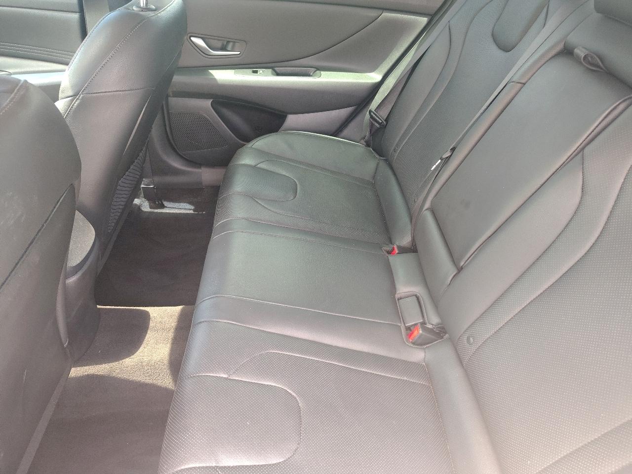 Hyundai Elantra Limited 2022