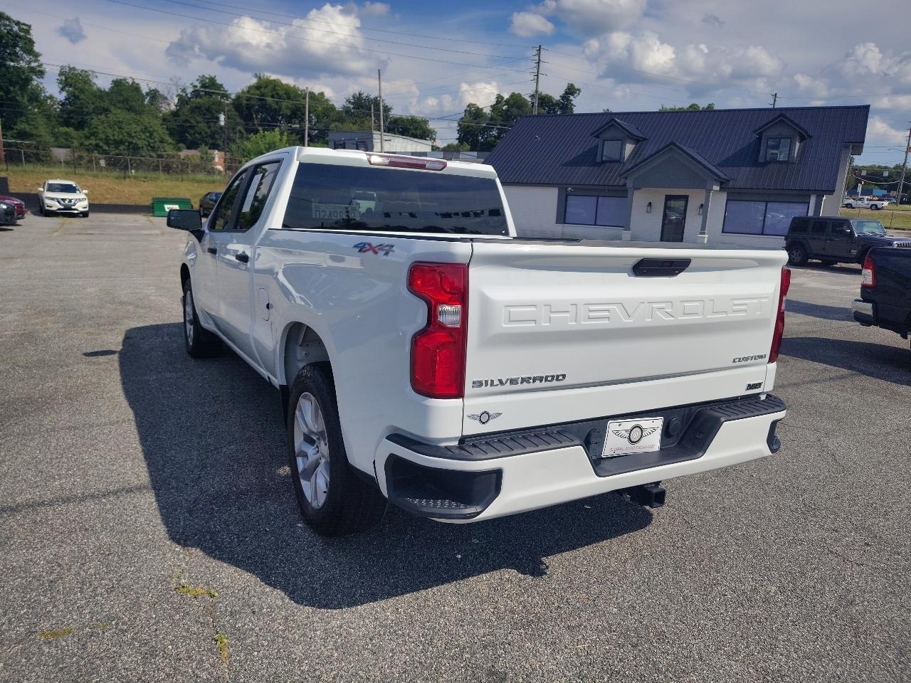 Chevrolet Silverado 1500 Limited Custom Crew Cab Short Box 4WD 2022