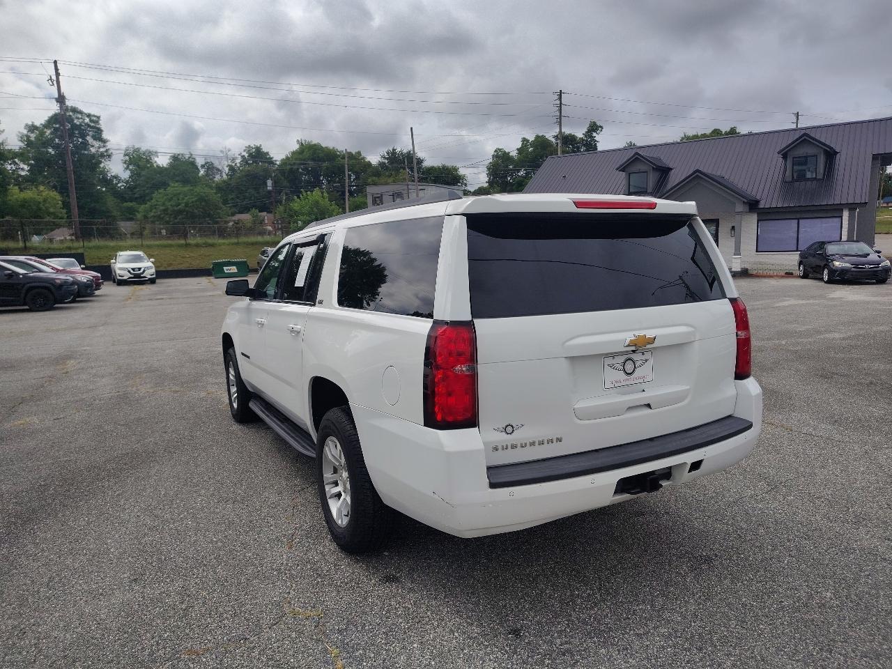 Chevrolet Suburban LT 2WD 2016