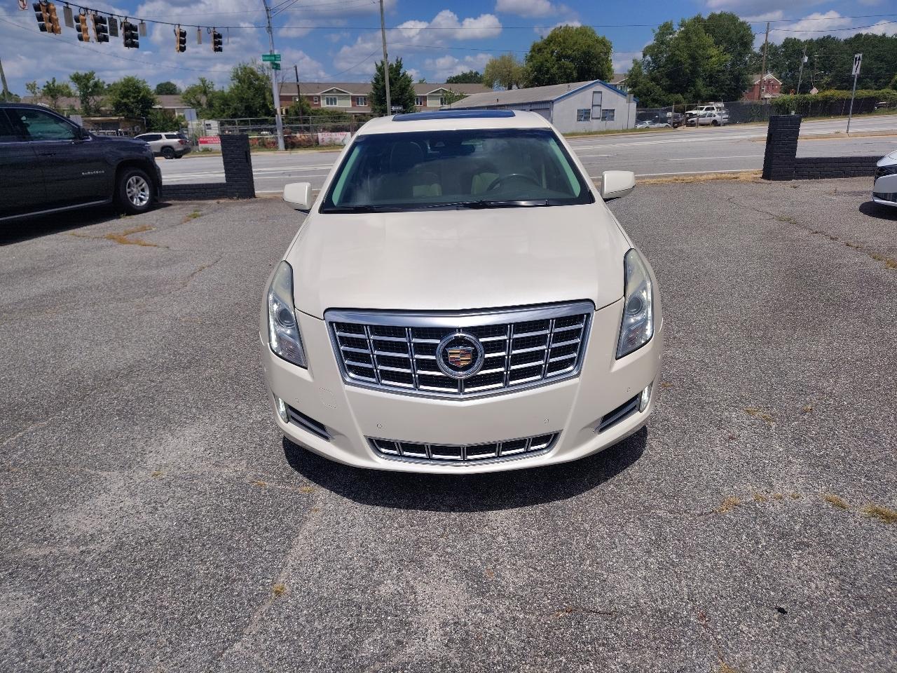 Cadillac XTS Luxury FWD 2014
