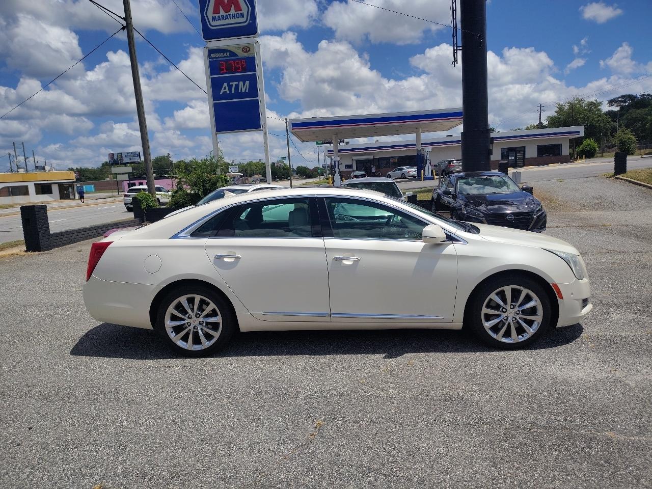 Cadillac XTS Luxury FWD 2014