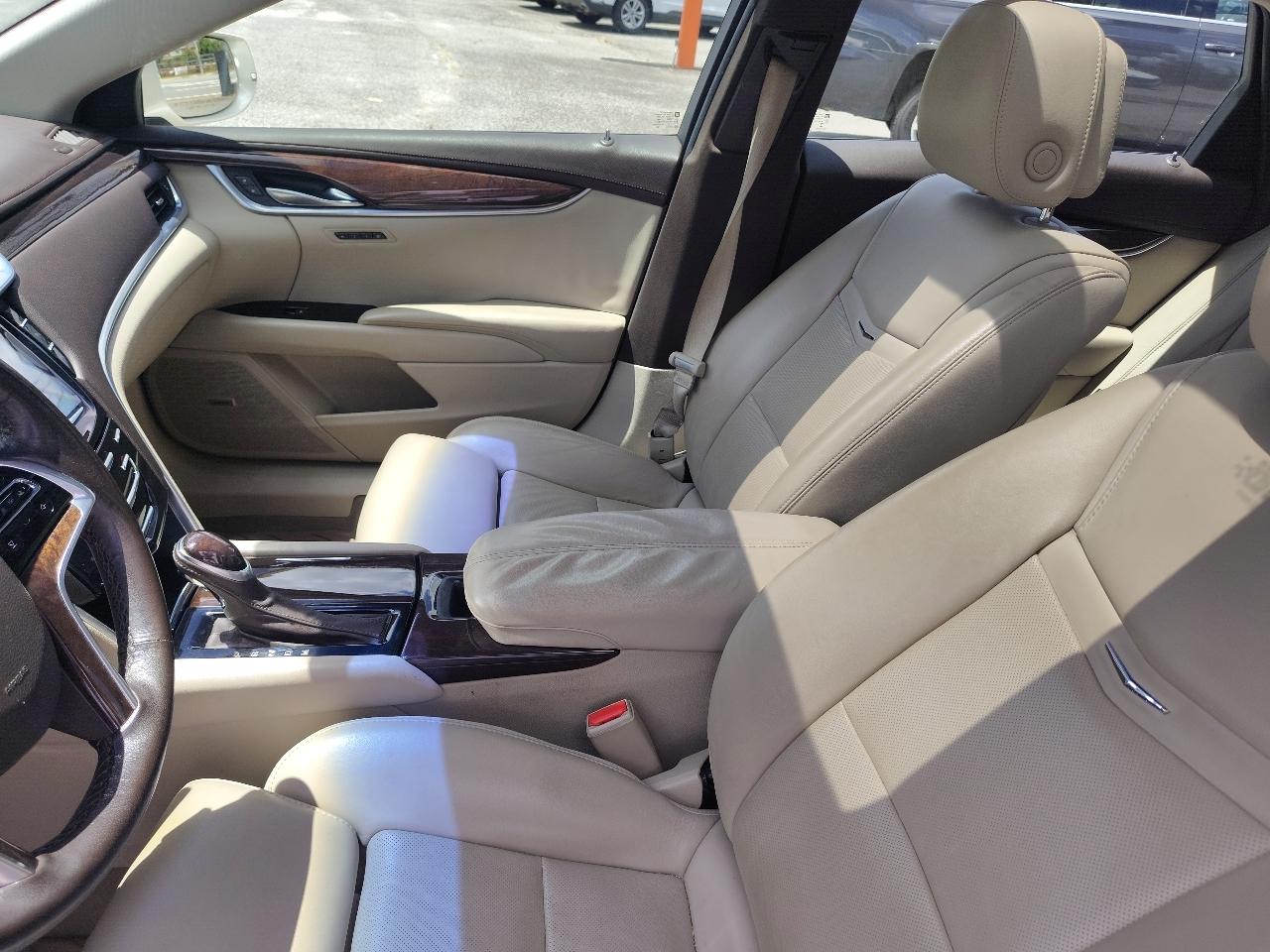 Cadillac XTS Luxury FWD 2014