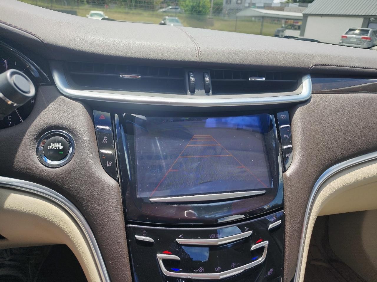 Cadillac XTS Luxury FWD 2014