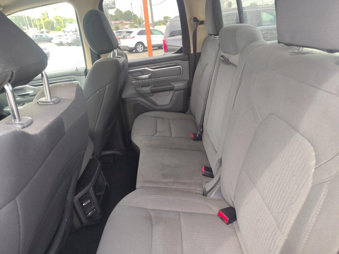 RAM 1500 Big Horn Quad Cab 2WD 2019