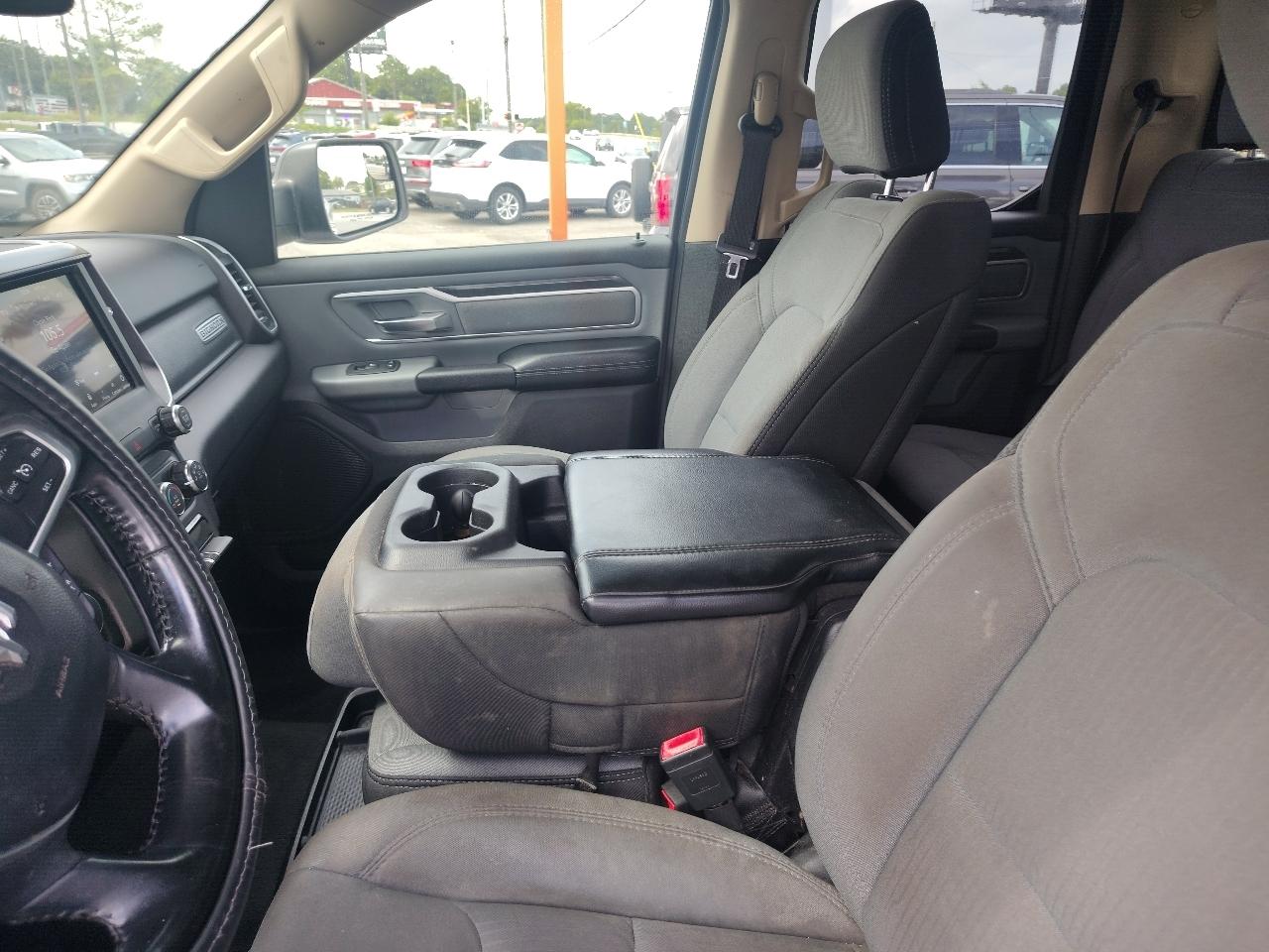 RAM 1500 Big Horn Quad Cab 2WD 2019