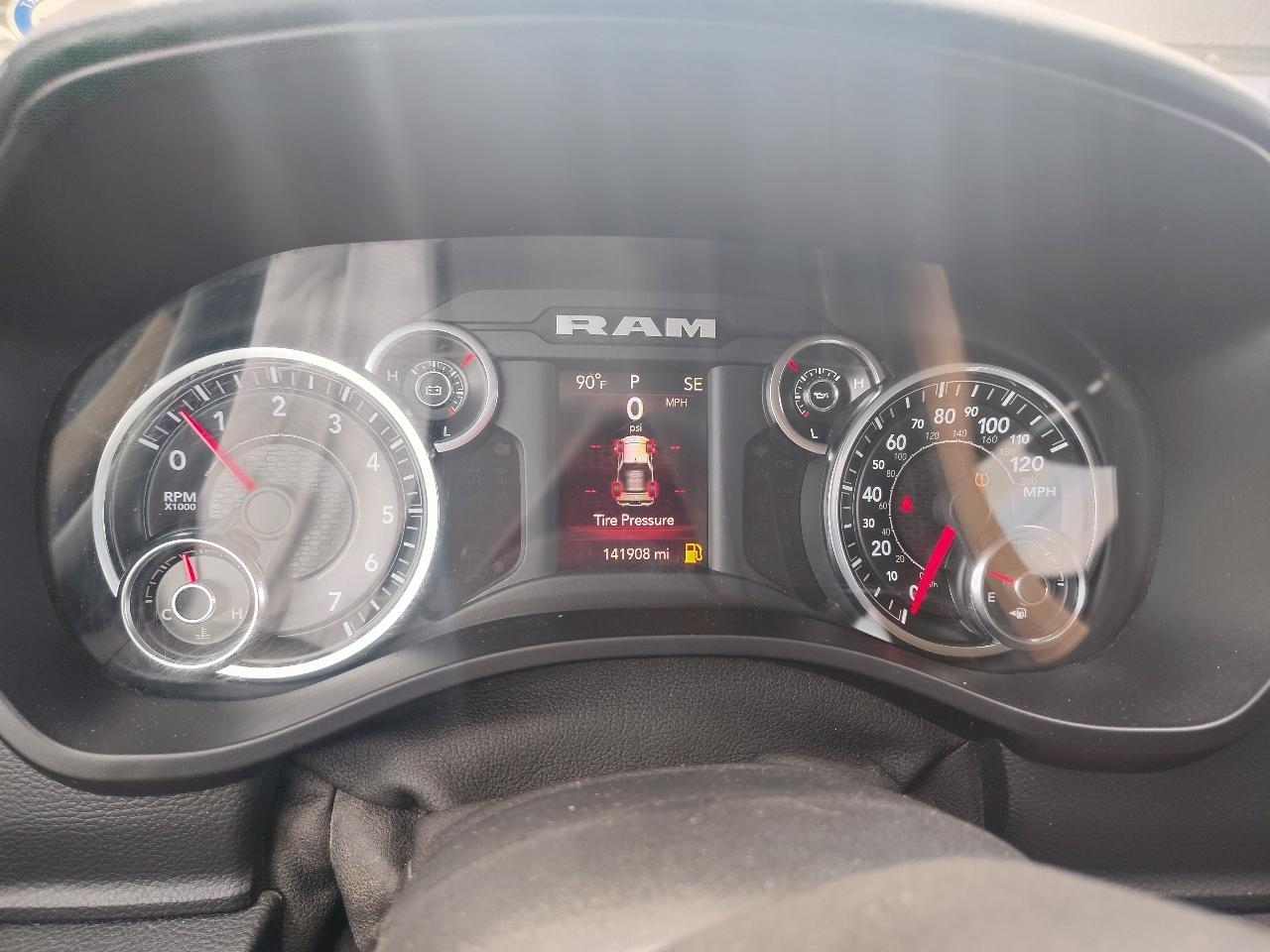 RAM 1500 Big Horn Quad Cab 2WD 2019