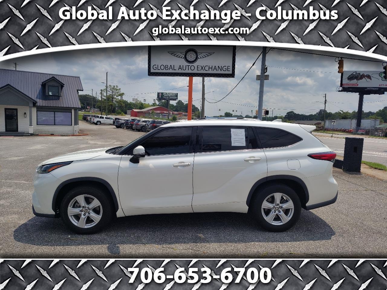 Toyota Highlander LE FWD V6 2021