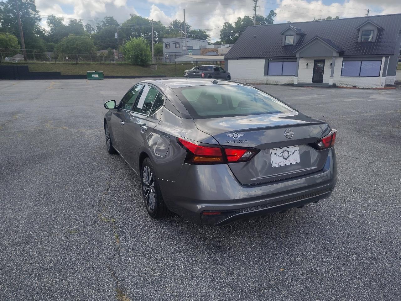 Nissan Altima 2.5 SV 2025