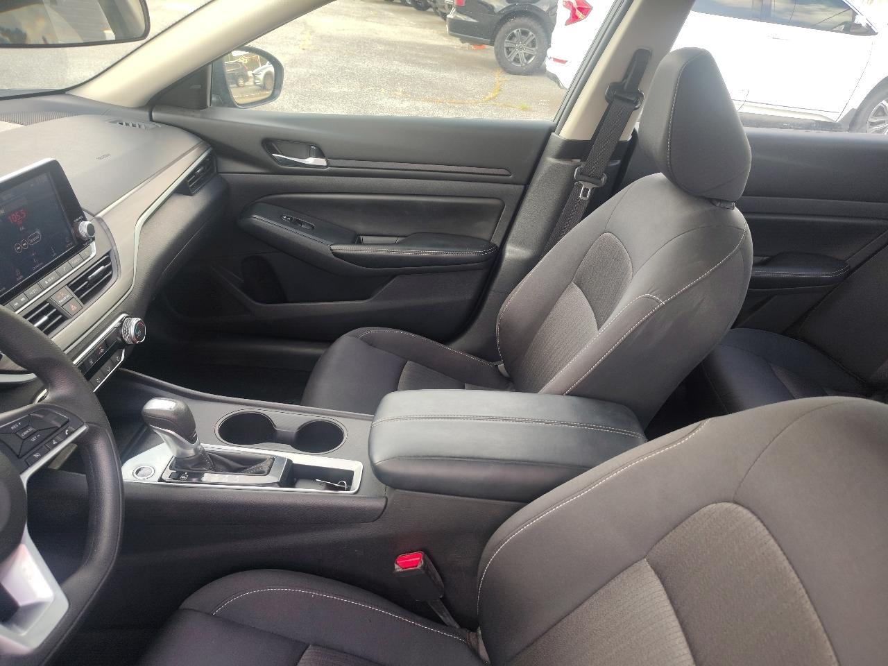 Nissan Altima 2.5 SV 2025