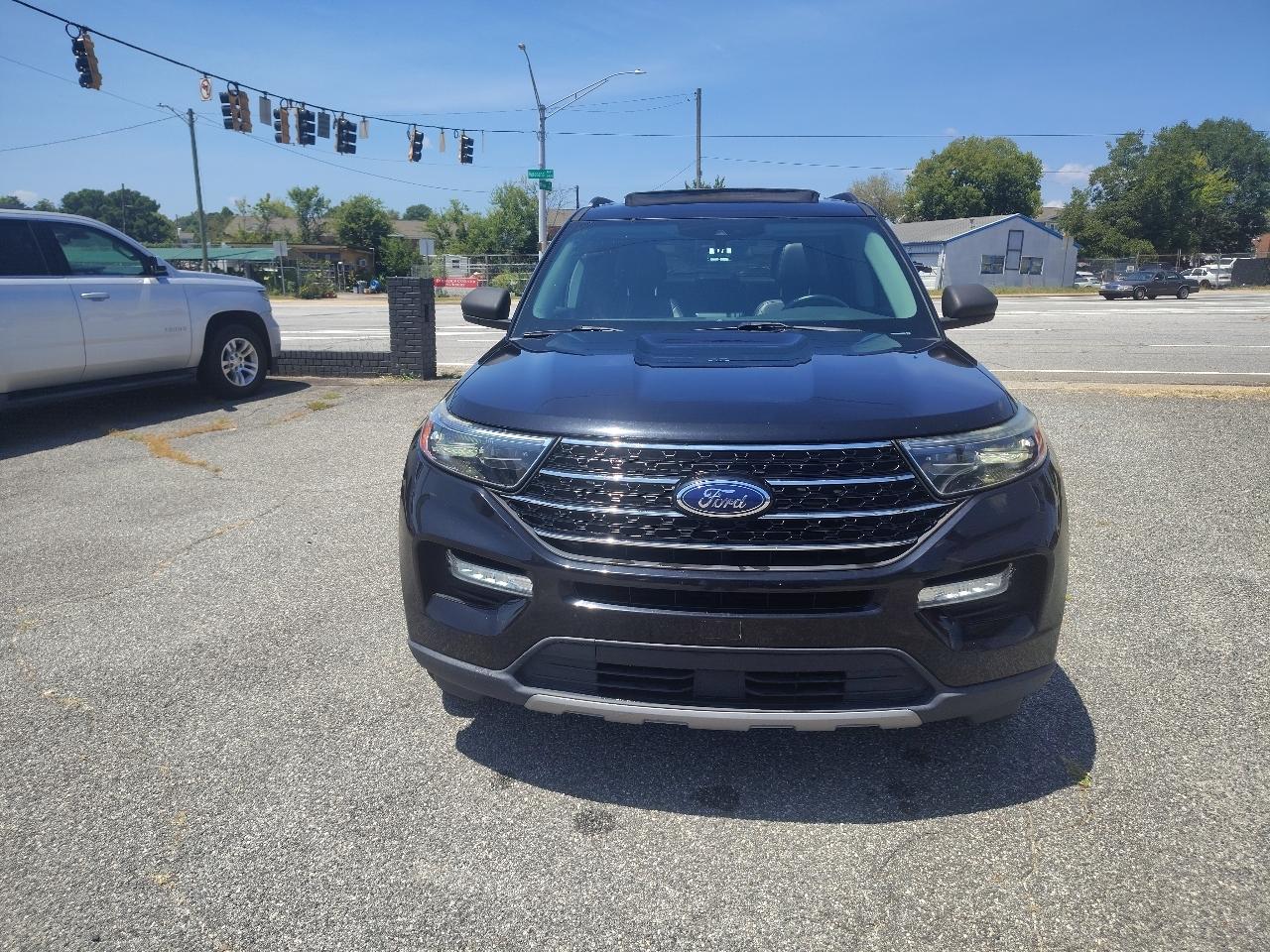 Ford Explorer XLT AWD 2021