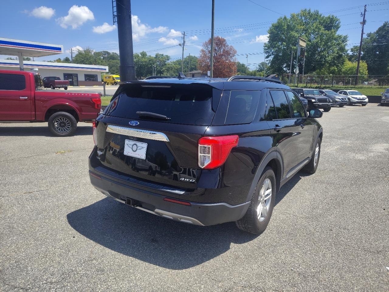 Ford Explorer XLT AWD 2021