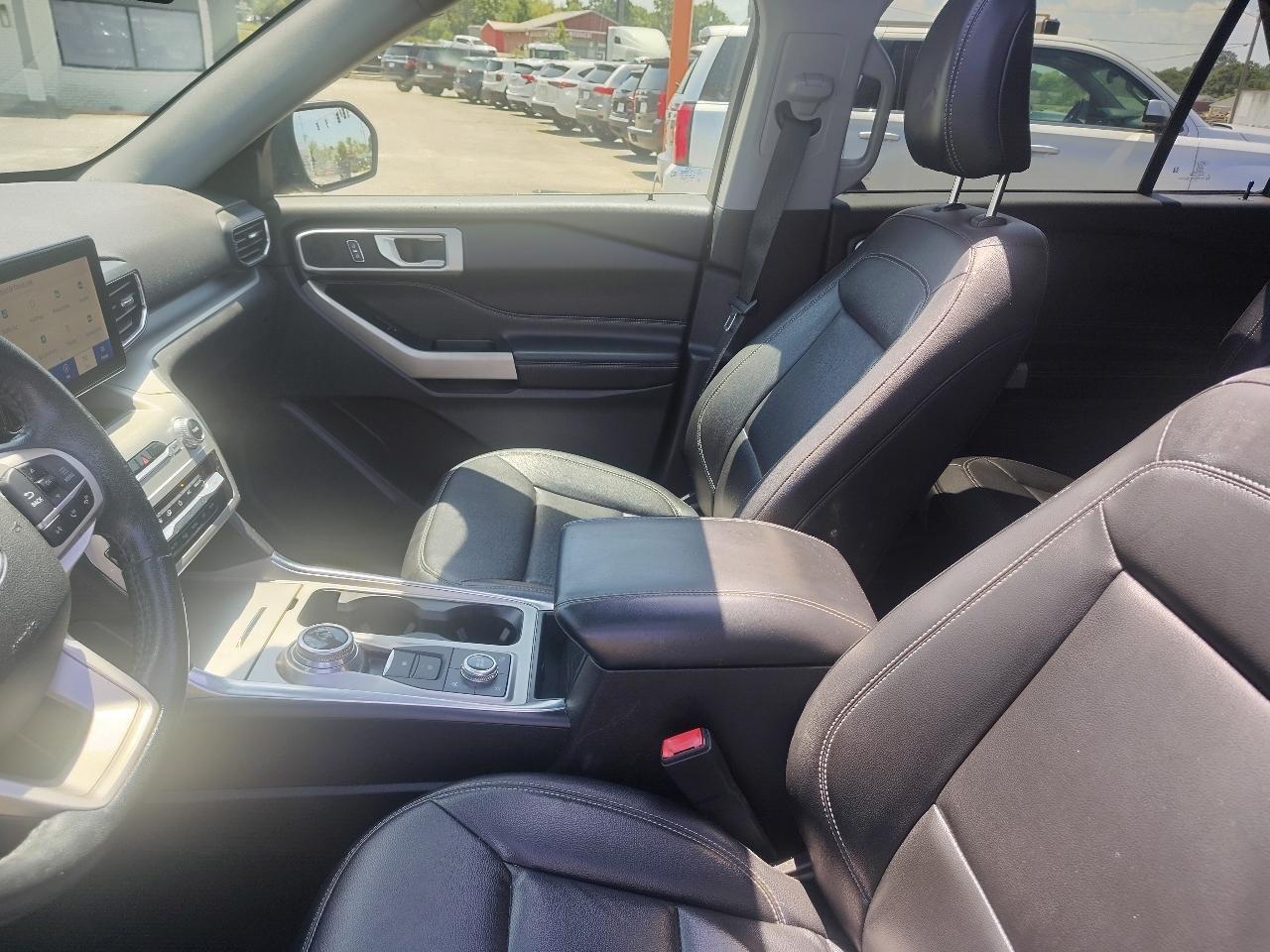 Ford Explorer XLT AWD 2021