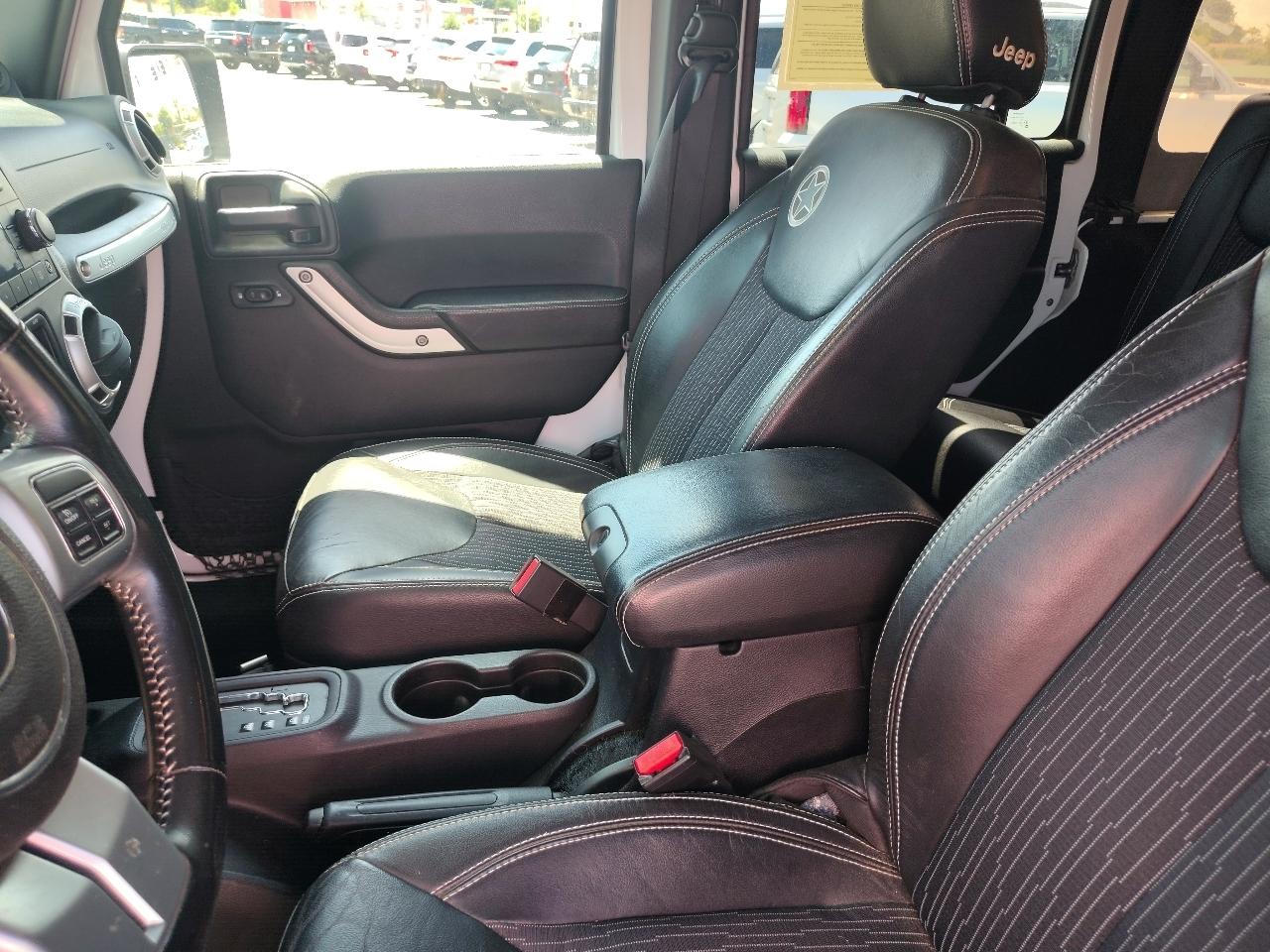 Jeep Wrangler Unlimited Sport 4WD 2014