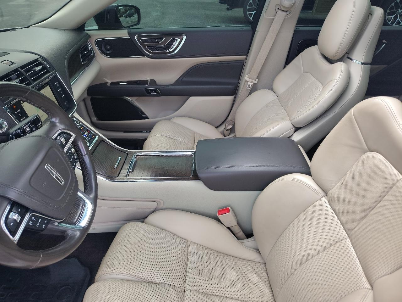 Lincoln Continental Reserve AWD 2018
