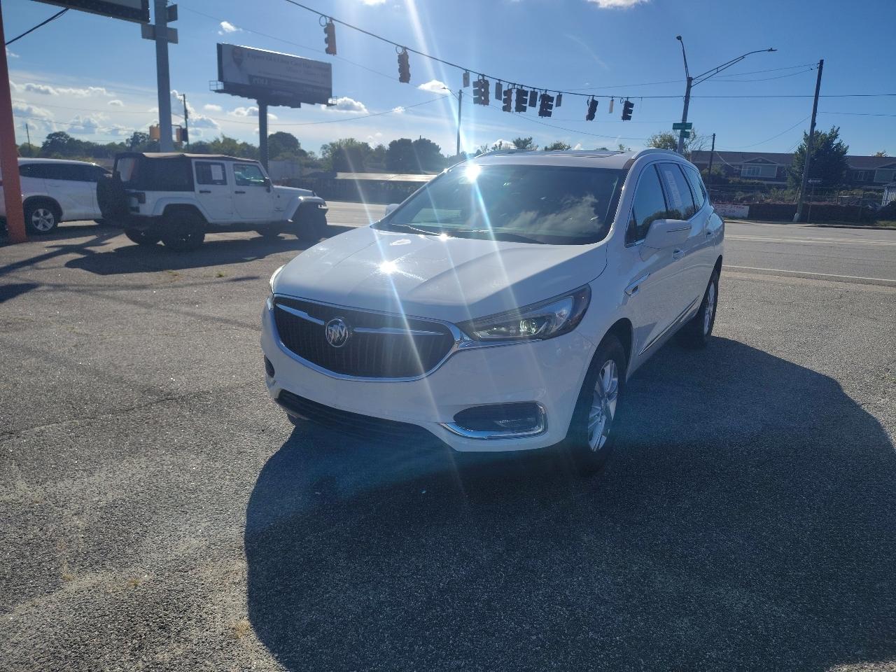 Buick Enclave Essence AWD 2018