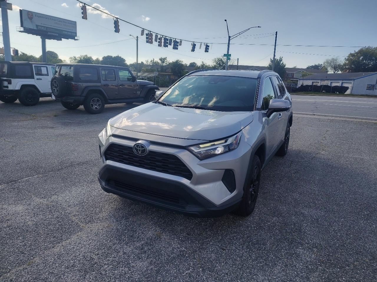 Toyota RAV4 XLE 2023