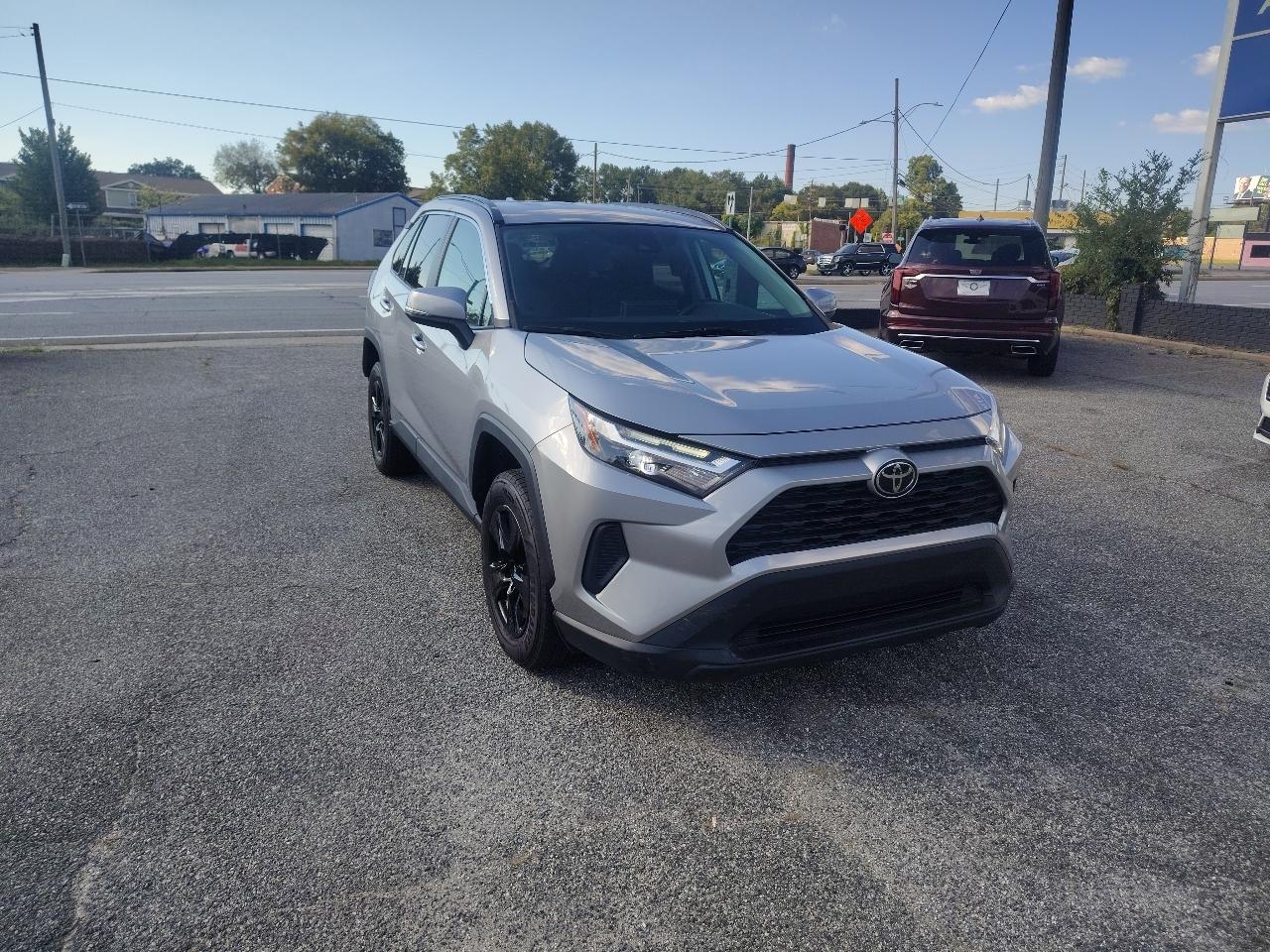Toyota RAV4 XLE 2023