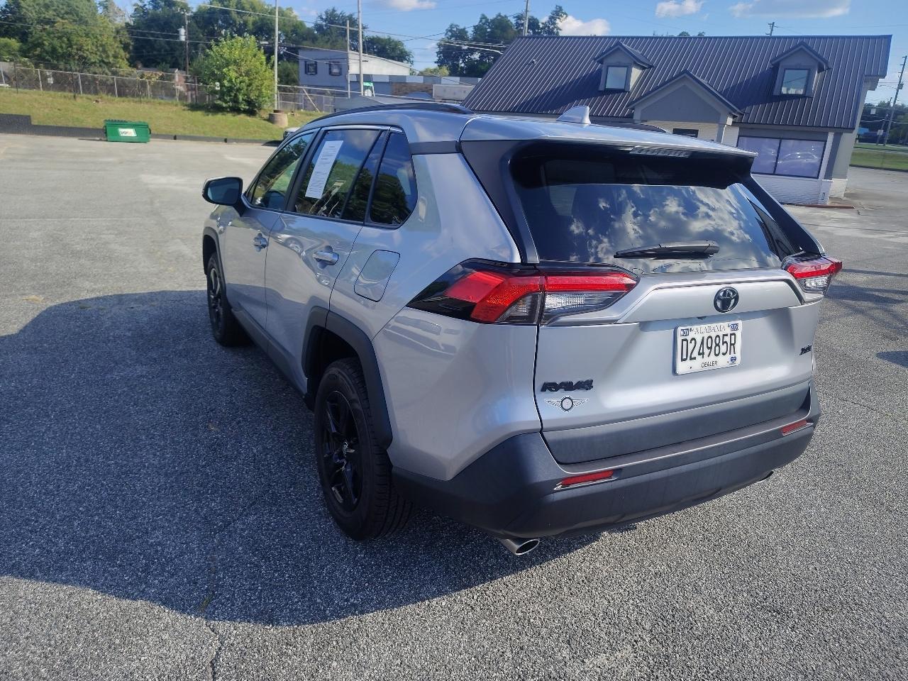 Toyota RAV4 XLE 2023