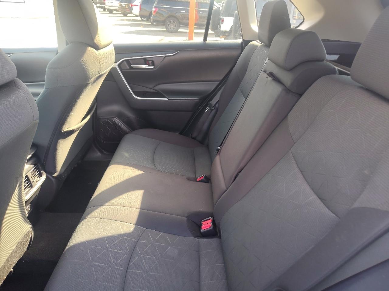 Toyota RAV4 XLE 2023
