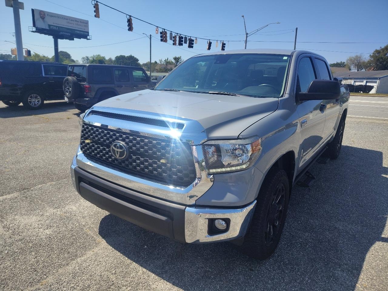 Toyota Tundra SR5 5.7L V8 CrewMax 2WD 2021