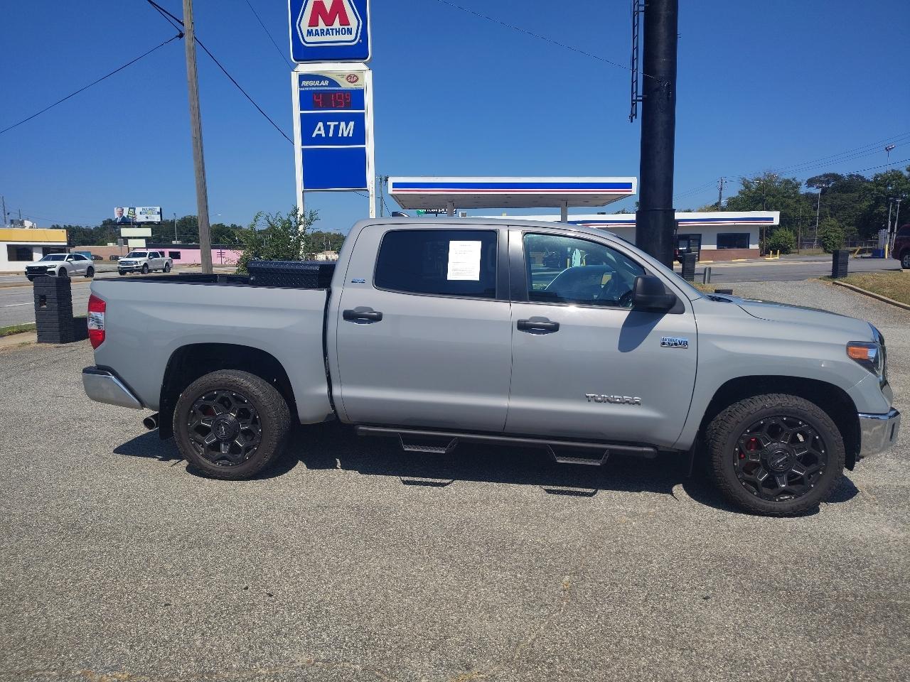 Toyota Tundra SR5 5.7L V8 CrewMax 2WD 2021