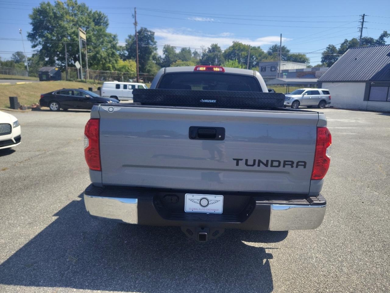 Toyota Tundra SR5 5.7L V8 CrewMax 2WD 2021