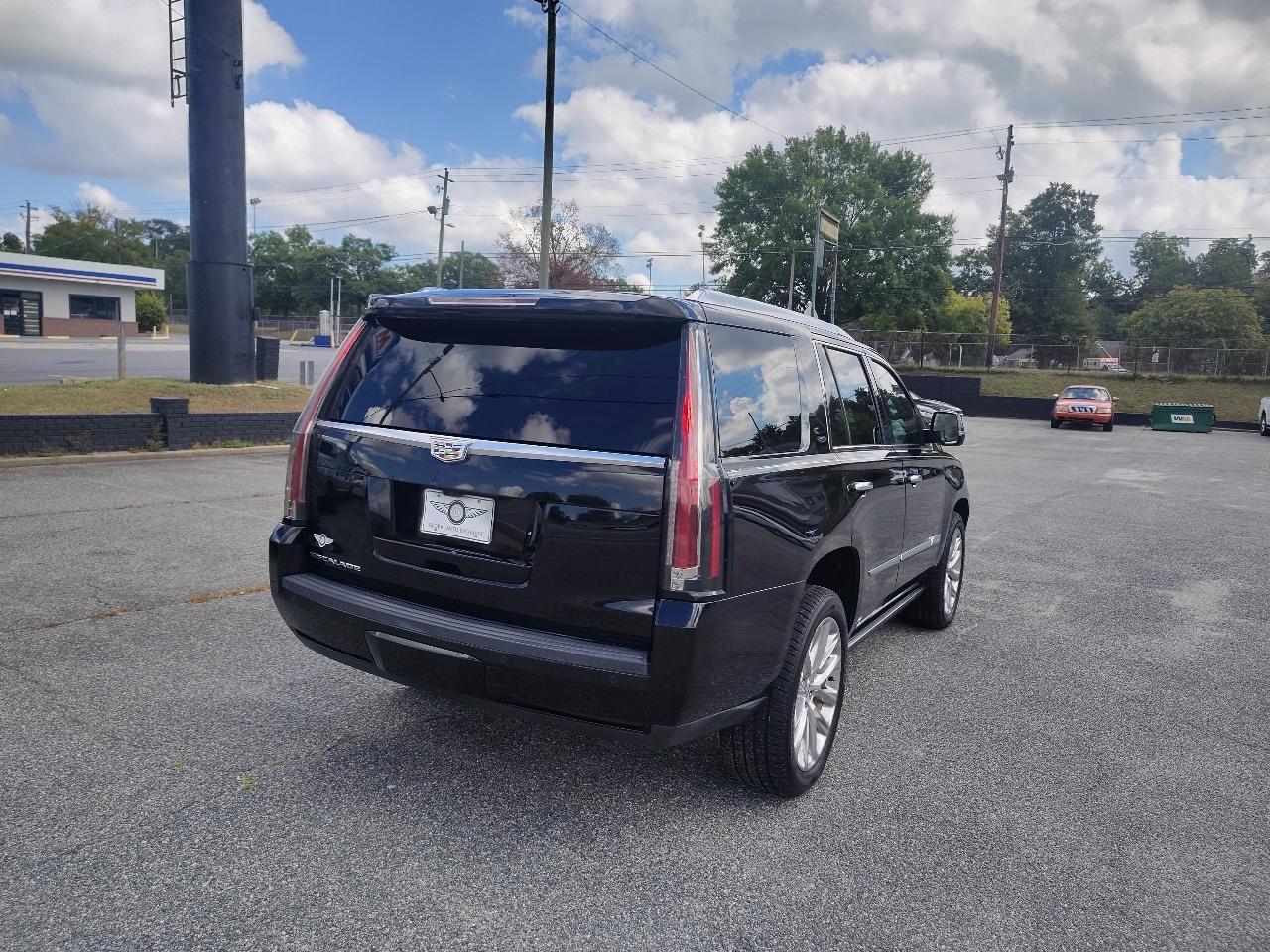 Cadillac Escalade Premium 4WD 2017