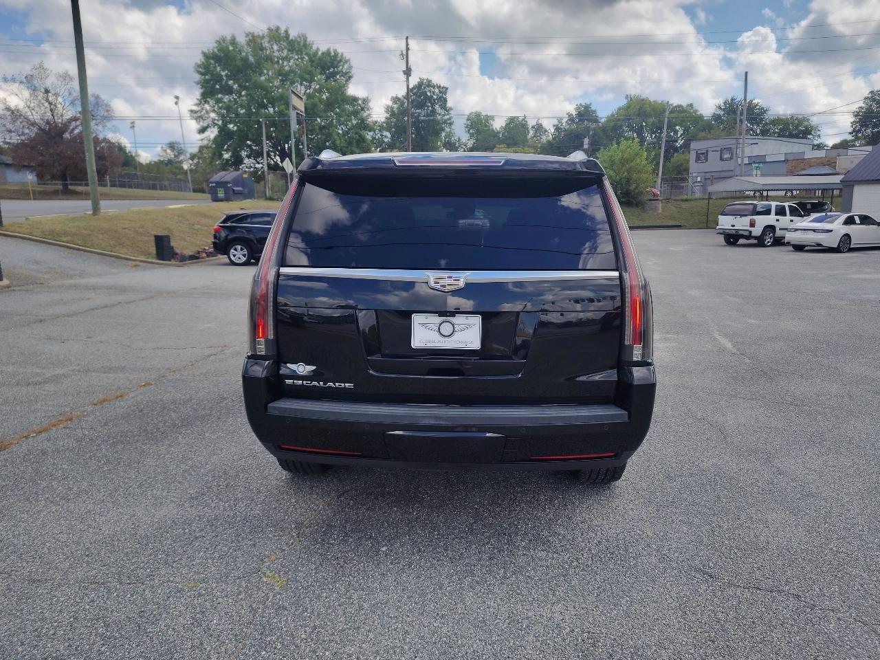 Cadillac Escalade Premium 4WD 2017