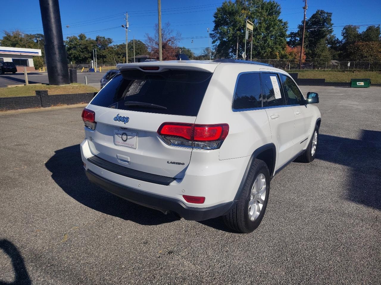 Jeep Grand Cherokee Laredo E 2WD 2021