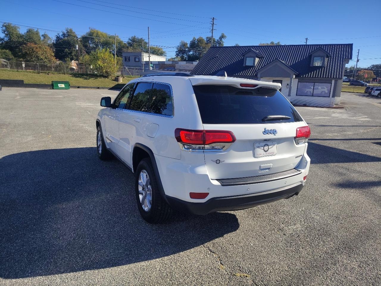 Jeep Grand Cherokee Laredo E 2WD 2021