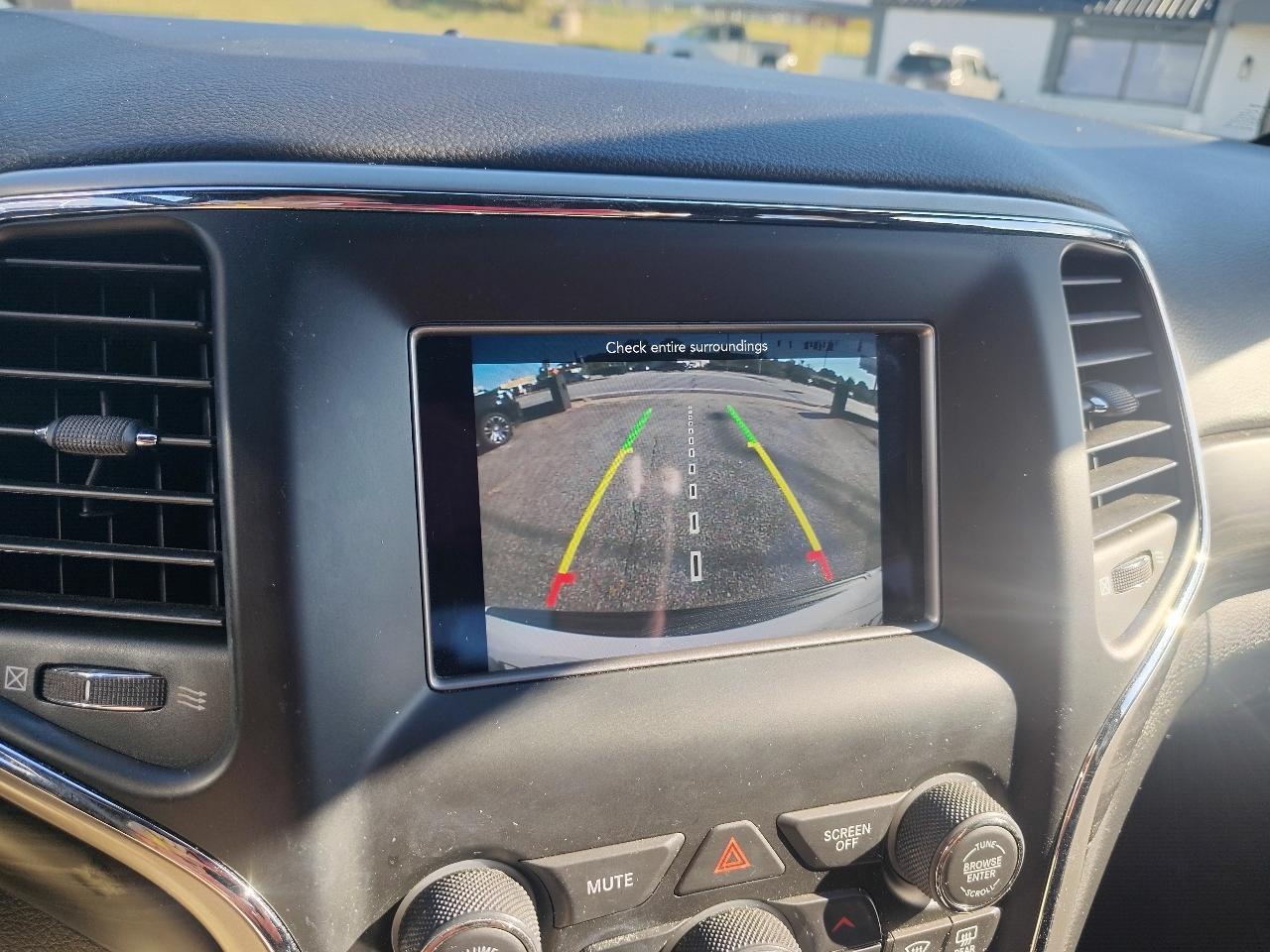 Jeep Grand Cherokee Laredo E 2WD 2021