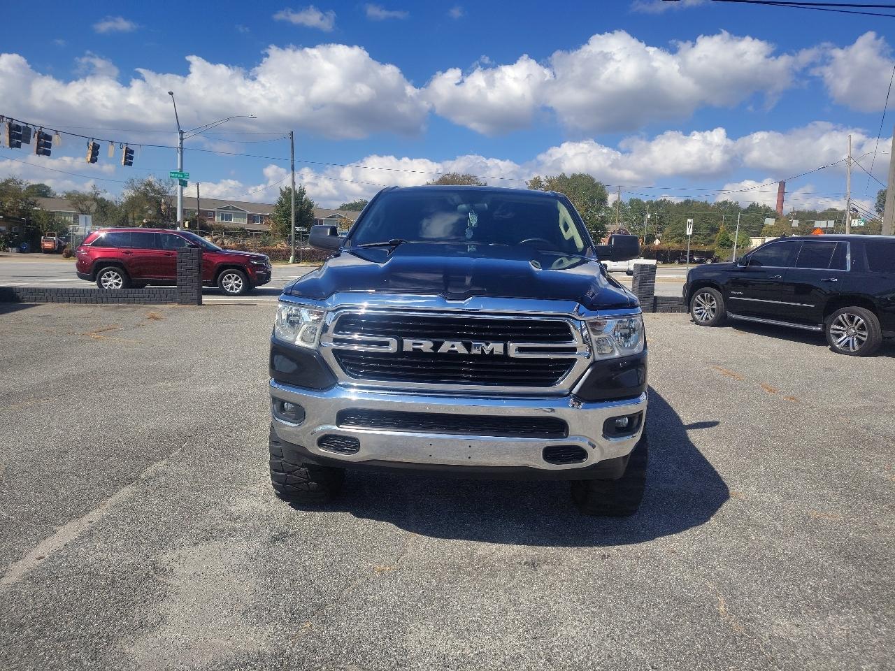 RAM 1500 Big Horn Crew Cab SWB 4WD 2020